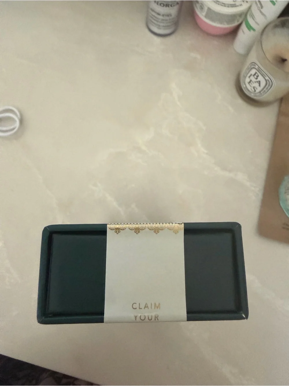 Ranavat brightening mineral